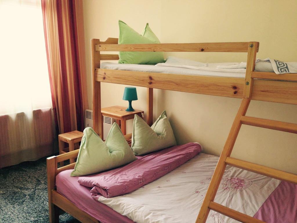 Golden Gobi Hostel & Tours Ulan Bator Rum bild